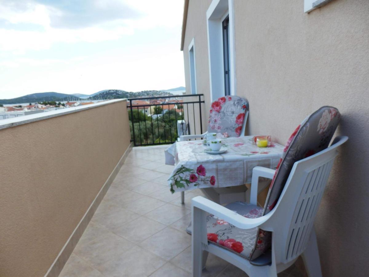 Apartman Laura Tribalj Buitenkant foto